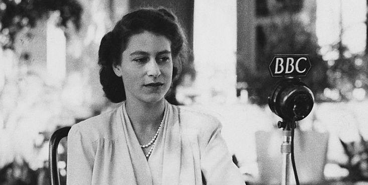 princess elizabeth makes a broadcast from the gardens of government house in cape town, south africa, on the occasion of her 21st birthday, 21st april 1947 in it, she pledged her service to the british commonwealth and empire photo by topical press agencyhulton archivegetty images