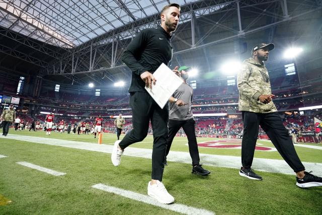 Yahoo Sports - Is Baker Mayfield coming for Jay Cutler's No. 6?