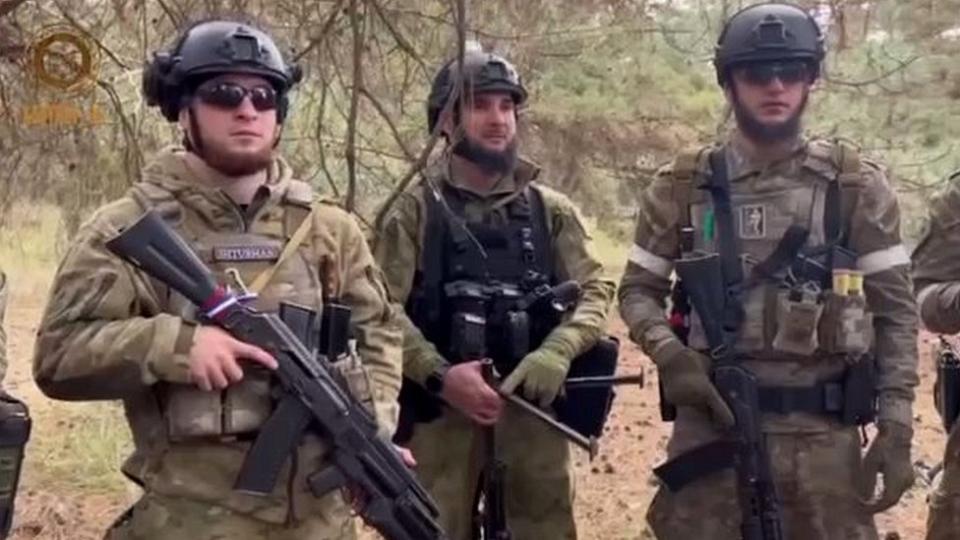 Una foto de combatientes chechenos.