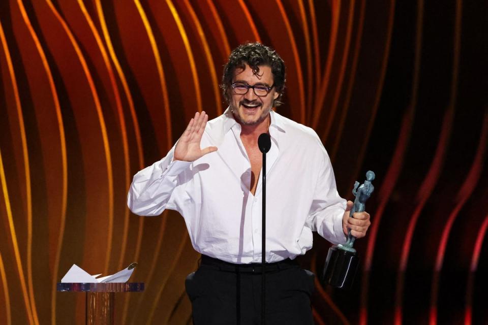 Pedro Pascal accepts his SAG award (REUTERS)