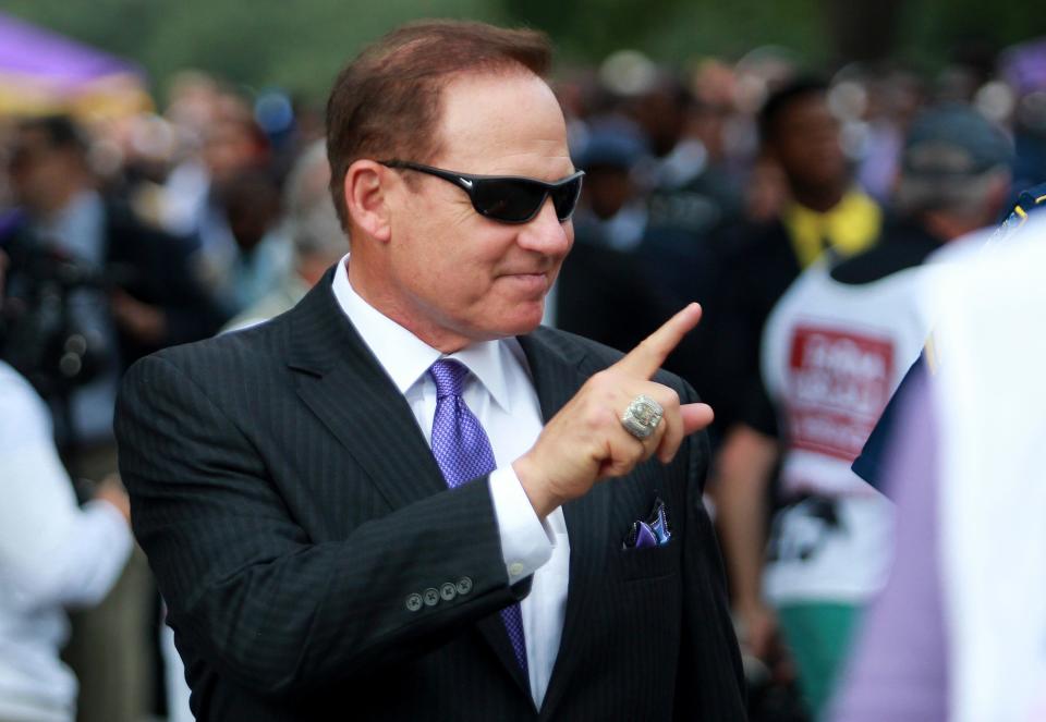 Husch Blackwell’s findings come a day after release of a 2013 internal investigative report of allegations then-head football coach Les Miles texted female students, took them to his condo alone, made them feel uncomfortable and, on at least one occasion, kissed a student and suggested they go to a hotel after telling her he could help her career.