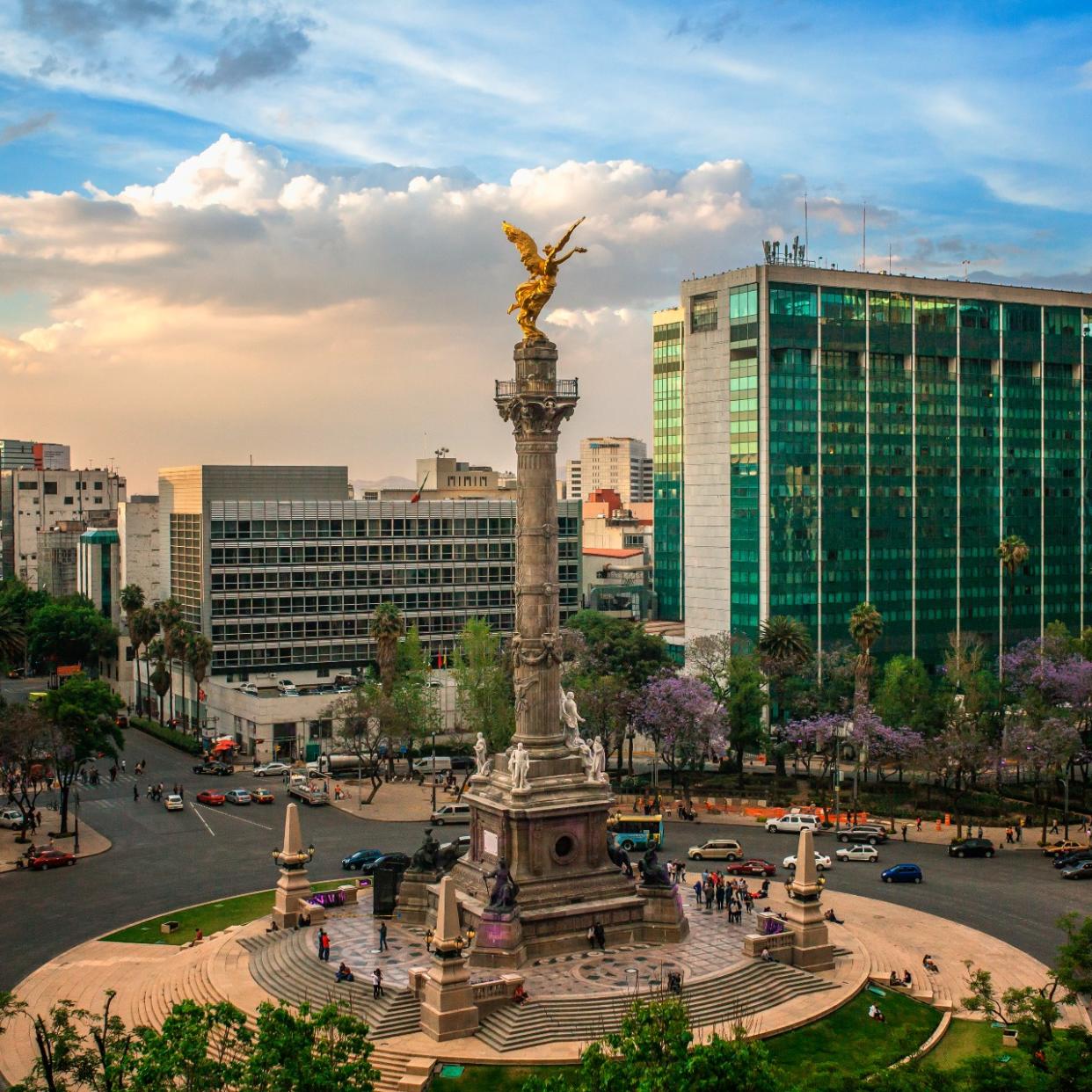  Ángel de La Independencia in Mexico City 