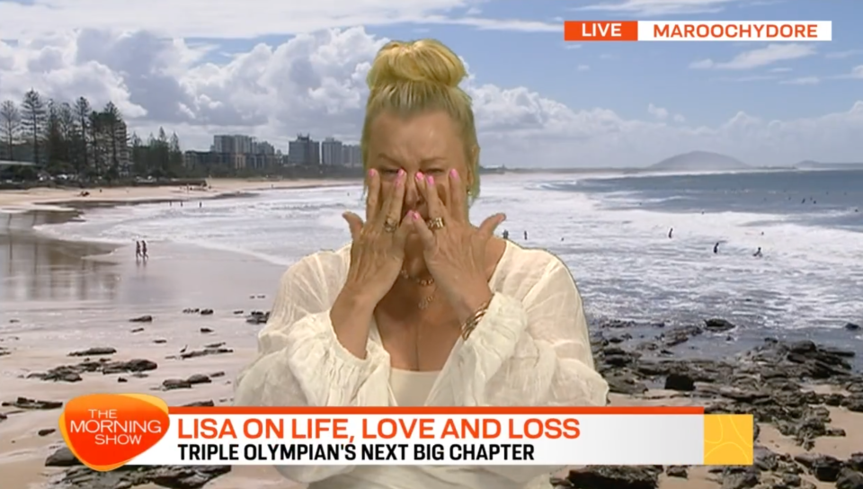 Lisa Curry cries
