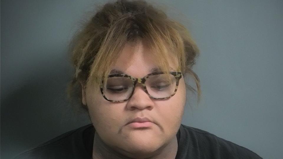 Sumaya Thomas, 18, was arrested on false reporting charges after she called 911 to get out of a date with a man she met on a dating app, police say (Johnson County Sheriff’s Office)