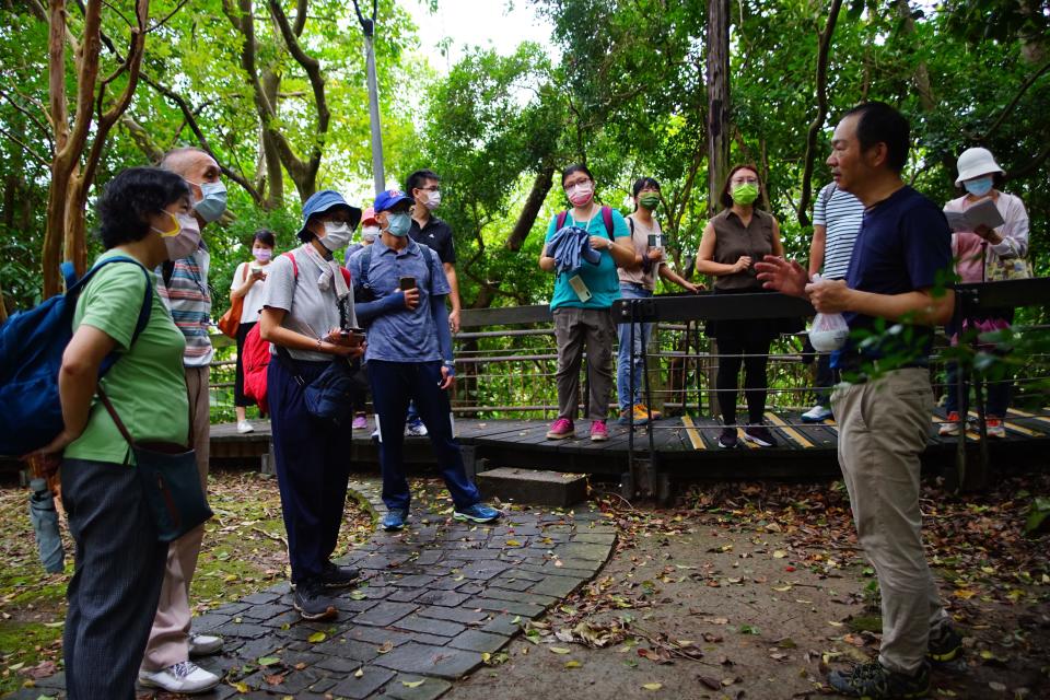 楊志文老師說明山上自然任務