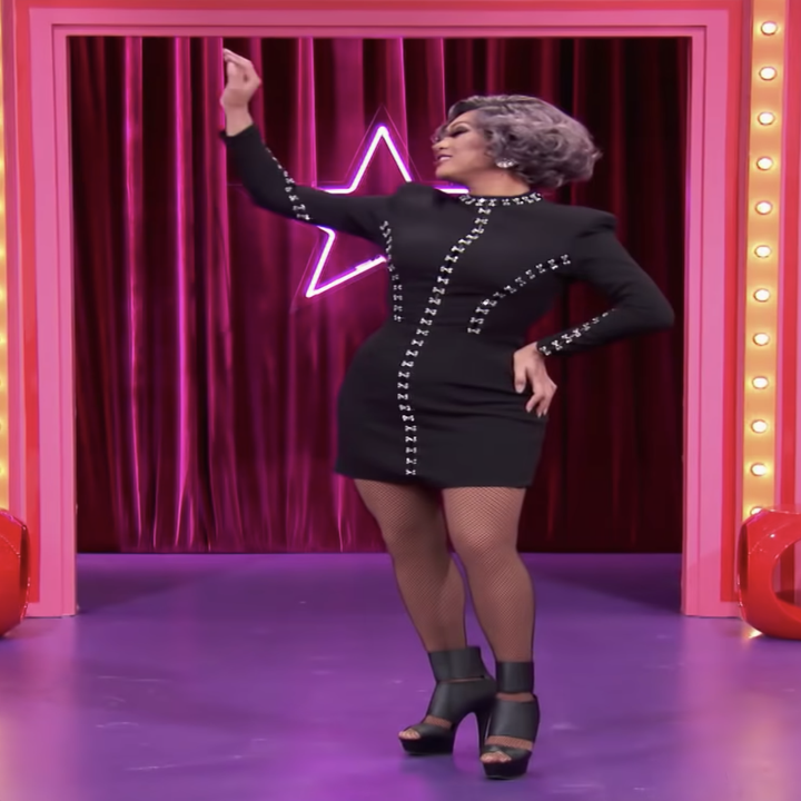 Jujubee enters the Werk Room