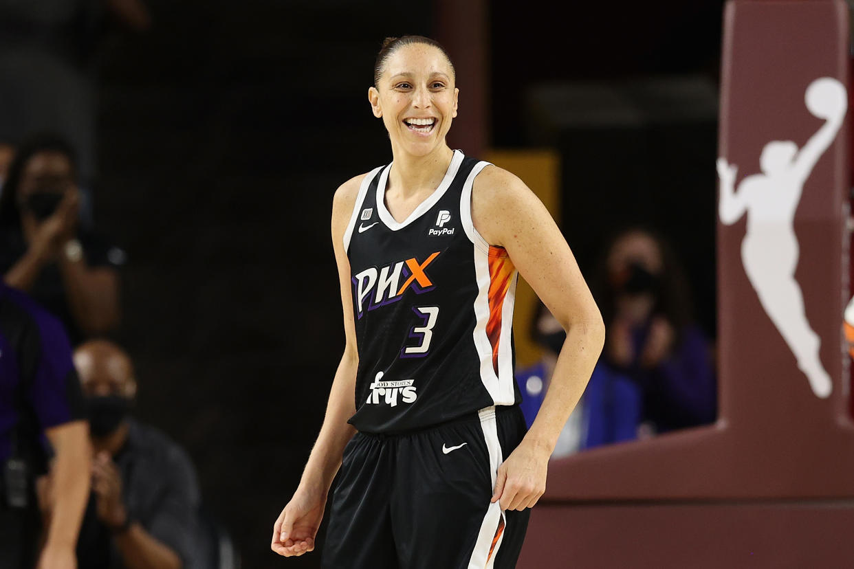 Diana Taurasi with the Mercury.