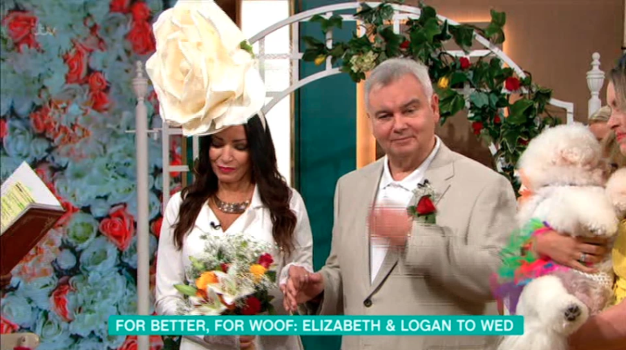 Host Eamonn Holmes walked Elizabeth and her fascinator down the aisle. Photo: Itv