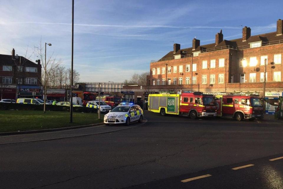 Police and fire engines at Queensbury station on Friday morning. (Alina Scaueru‏)