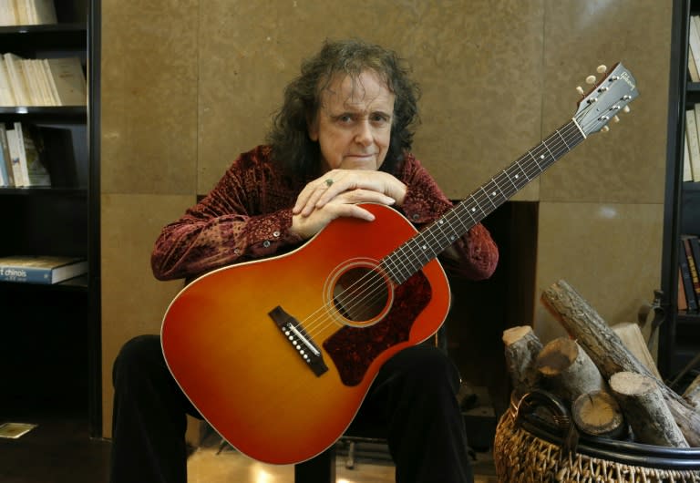 Peace and love live again as singer Donovan hits the road