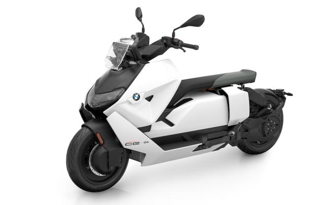 Scooter électrique : BMW CE 04 en location à 180 euros par mois, bonne ou  mauvaise affaire ?