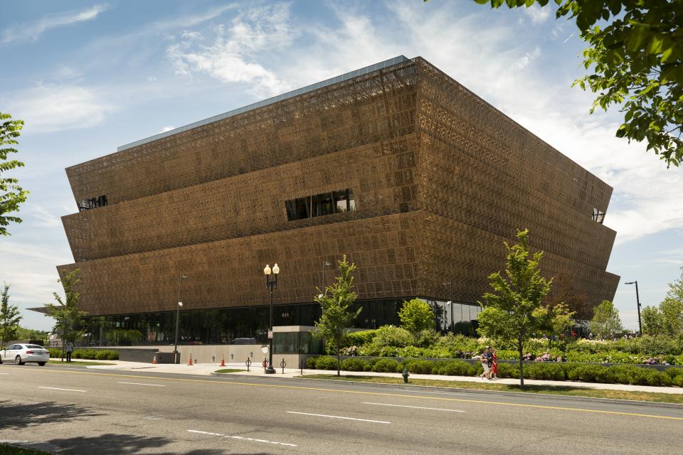 <h1 class="title">National Museum of African American History and Culture in Washington DC</h1><cite class="credit">Photo by Pgiam. Image courtesy of Getty. </cite>