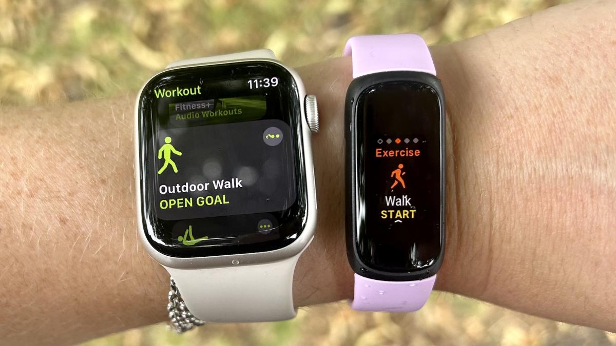 I walked 5000 steps with the Apple Watch 8 and Garmin Forerunner 265 — and  one was way more accurate