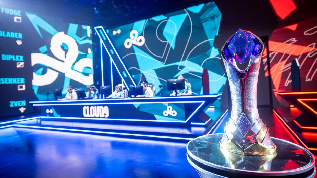 The LCS Summer Split is in jeopardy as the LCS Players Association is planning to stage a walkout. (Photo: Riot Games)