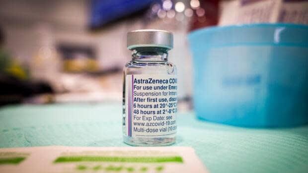 German researchers suggest the problem with rare but serious blood clots linked to the AstraZeneca-Oxford and Johnson & Johnson vaccines has to do with their delivery systems. Both use similar adenovirus vector technology to send genetic instructions into cells to produce the spike protein of the coronavirus. (Jeff McIntosh/The Canadian Press - image credit)