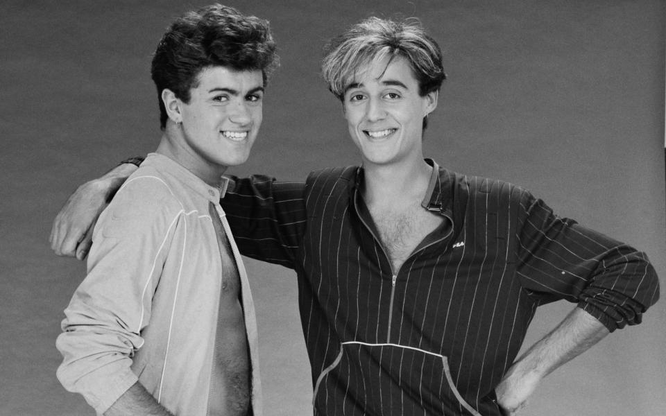 Gerade mal 19 Jahre alt waren George Michael (links) und Andrew Ridgeley, als sie gemeinsam als Wham! durchstarteten. (Bild: John Rogers/Daily Express/Hulton Archive/Getty Images)