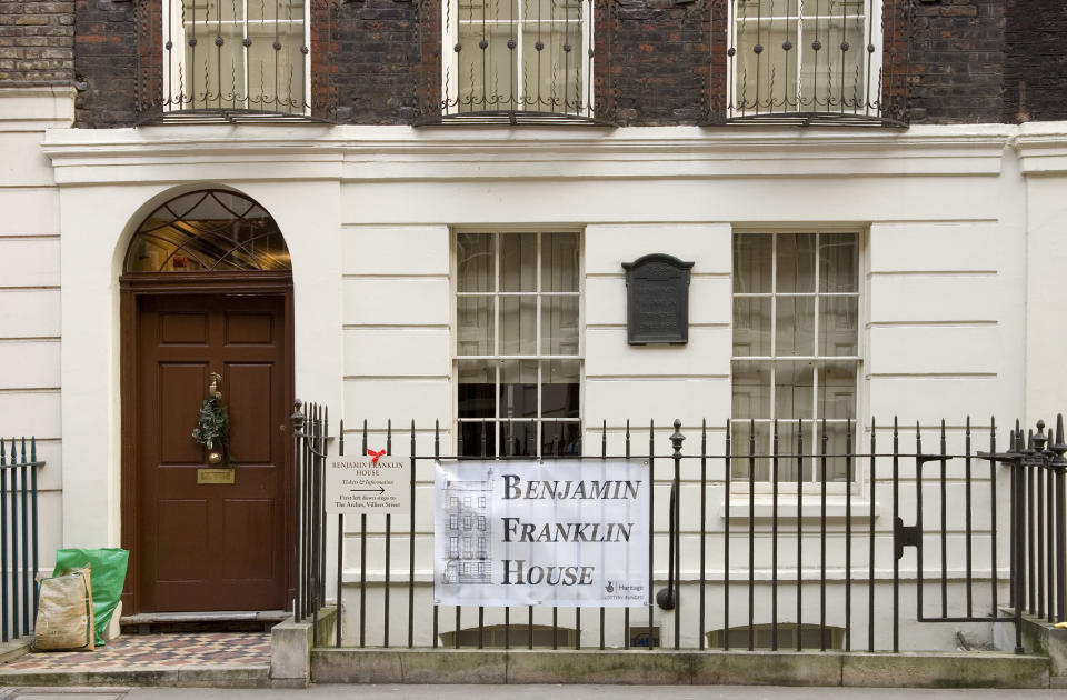 En el 36 de Craven Street, cerca de Trafalgar Square, se encuentra la casa donde residi&#xf3; durante dos d&#xe9;cadas Benjamin Franklin (1706-1790).  (Foto: SSPL/Getty Images)