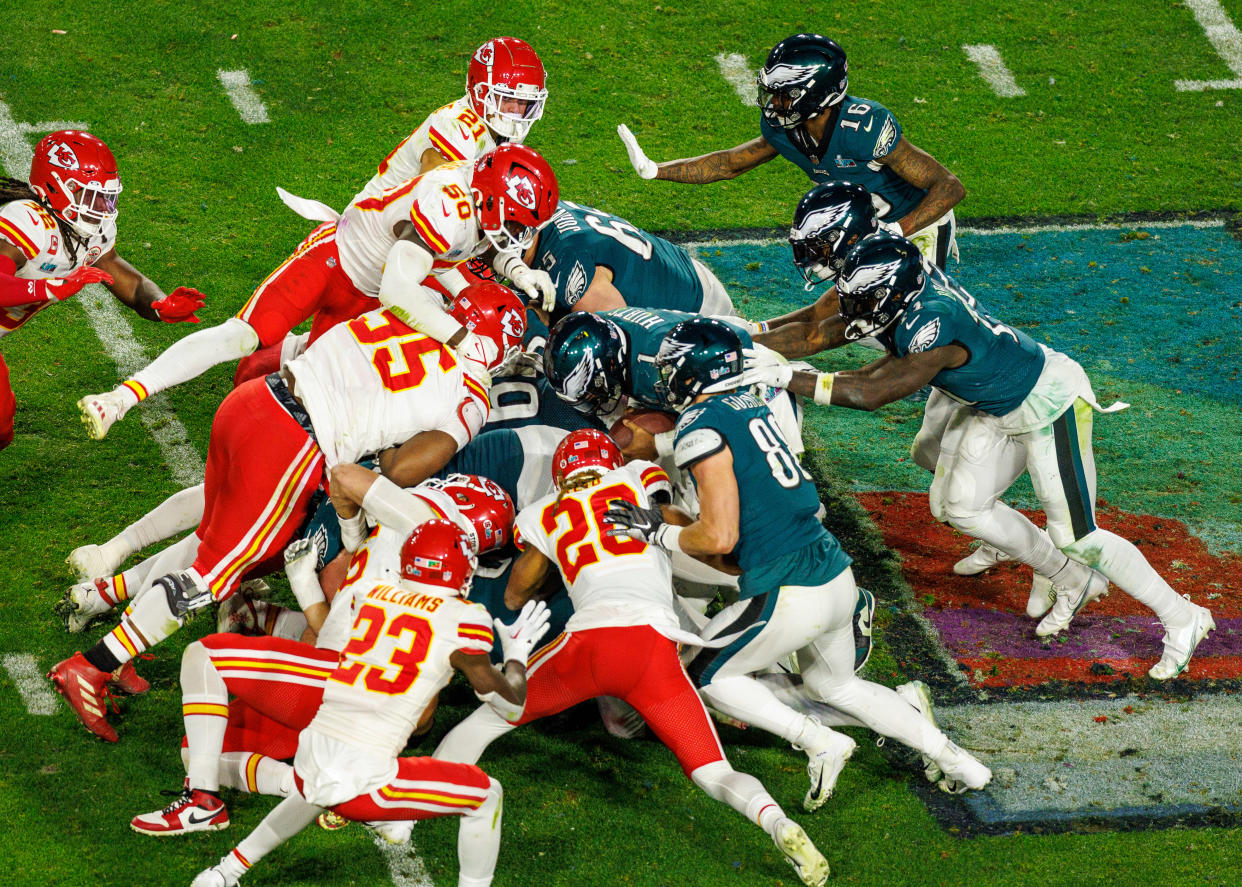 GLENDALE, AZ - FEBRUARY 12: Philadelphia Eagles quarterback Jalen Hurts (1) runs a quarterback sneak during Super Bowl LVII between the Philadelphia Eagles and the Kansas City Chiefs on Sunday, February 12th, 2023 at State Farm Stadium in Glendale, AZ. (Photo by Adam Bow/Icon Sportswire via Getty Images)