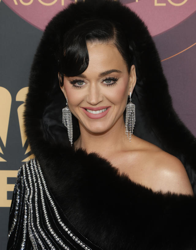 Katy Perry Faces Fan Backlash as Legal Battle Takes Center Stage ...