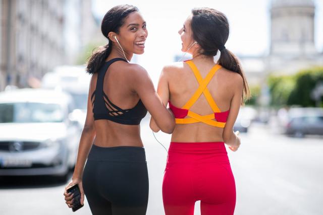 The Butt Crack Leggings That Broke the Internet Are on Sale Now