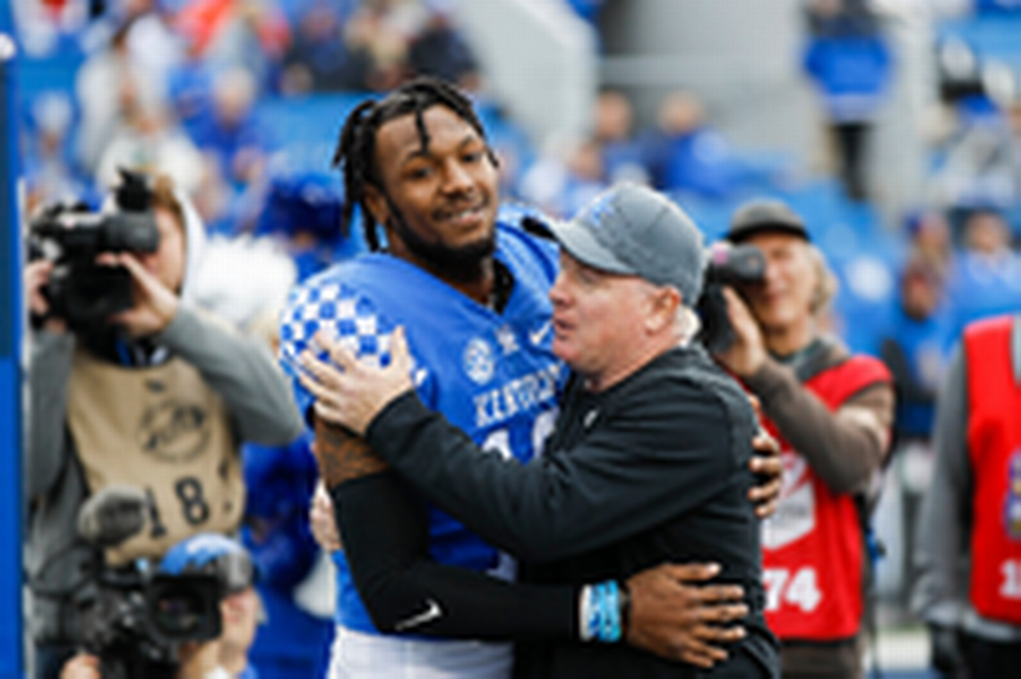 Kentucky is hoping redshirt senior J.J. Weaver can display more productivity as a pass rusher.