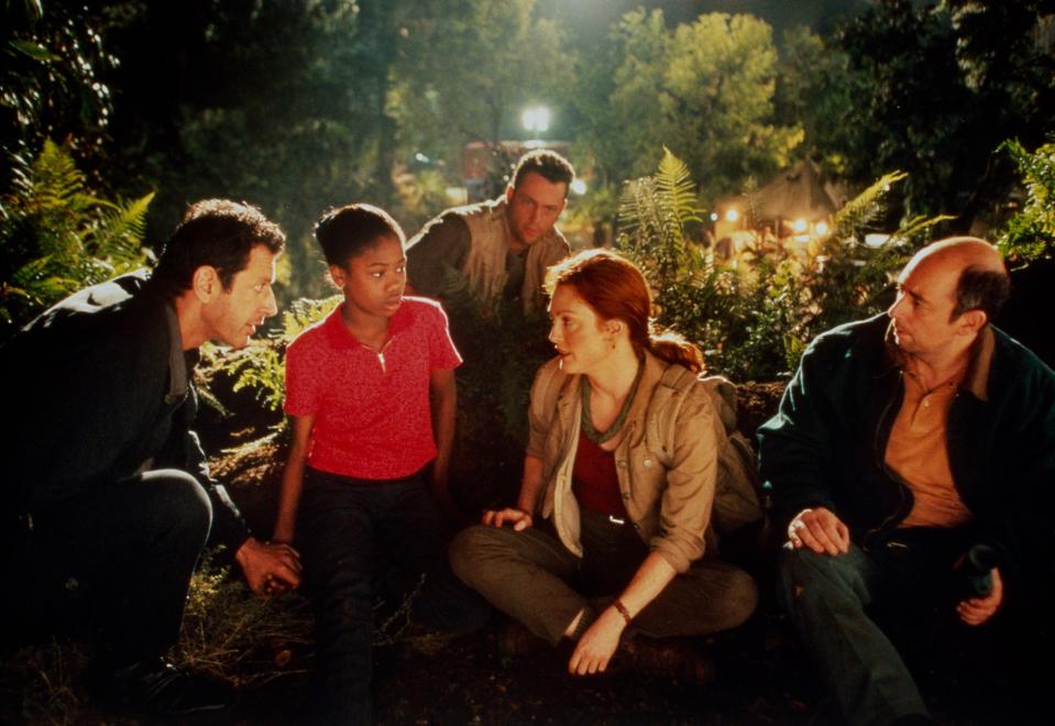 the cast in the Jurassic Park jungle