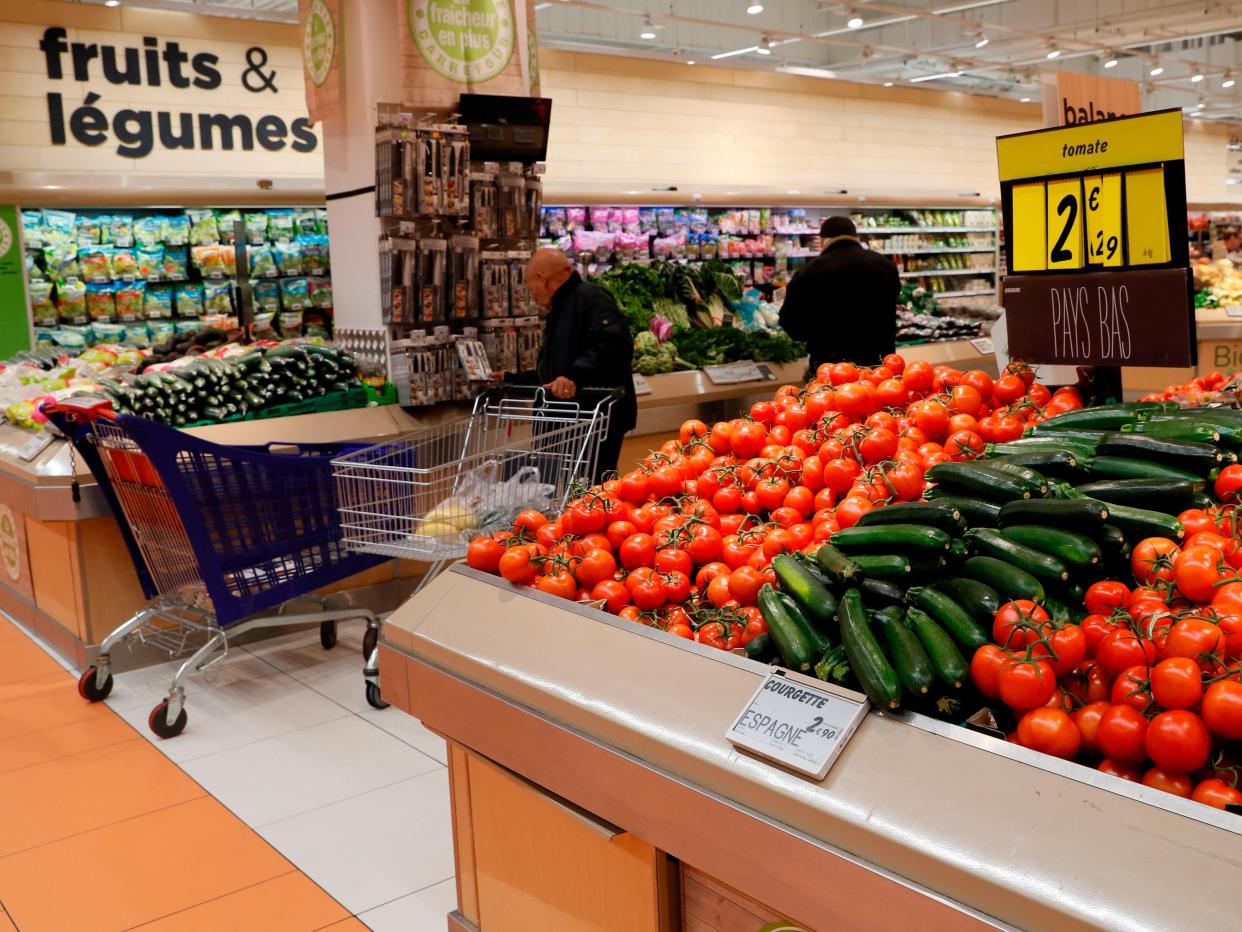 <p>Carrefour exceeded donations of all 10 UK supermarkets by over 6,000 tons</p> (AFP via Getty Images)