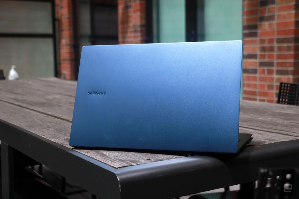 <p>Samsung Galaxy Book Pro 15-inch hands on photos.</p>
