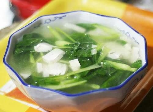 乾隆下江南時愛上菠菜豆腐湯，沒想到御廚做不出相同美味，全被斬了（圖／資料照）