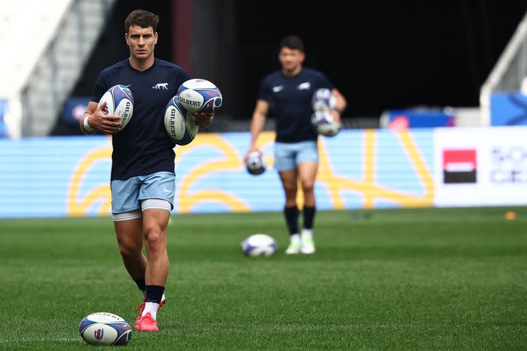 Gonzalo Bertranou en la práctica final, en Saint Denis; el medio-scrum vuelve a la alineación titular, tras ausentarse en el triunfazo sobre Gales.