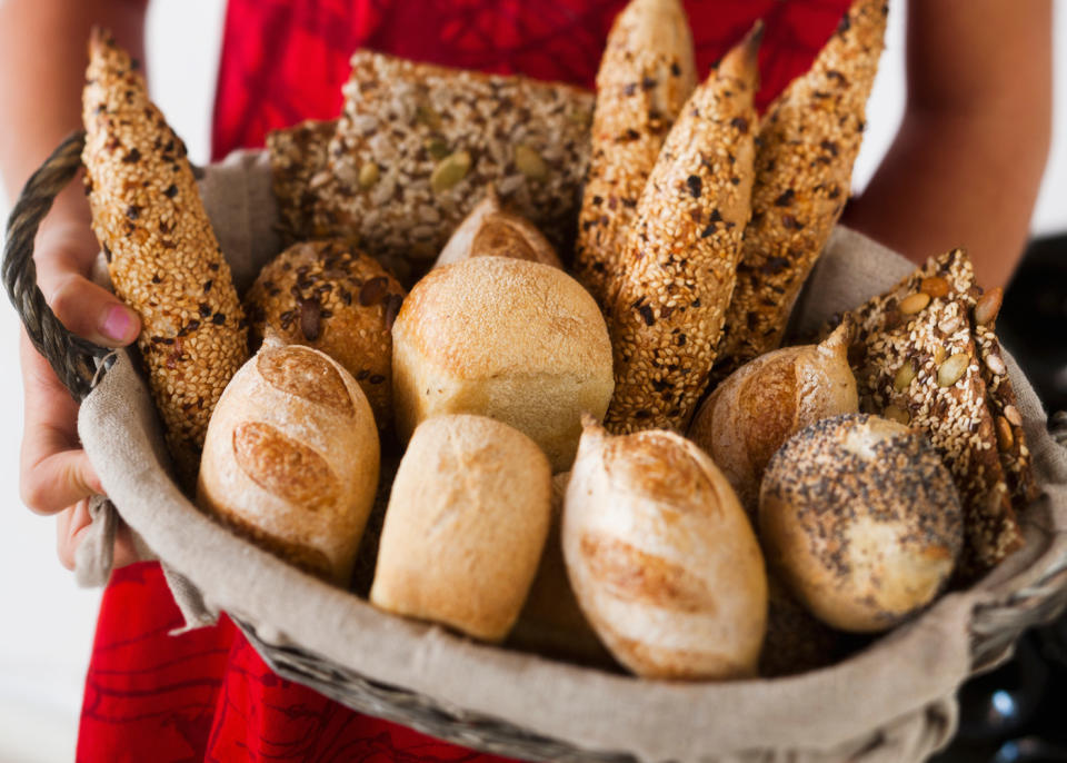 Einer der Gründe für den Preisanstieg bei Brot und Brötchen seien die hitzebedingten Ernteausfälle. (Bild: Getty Images)