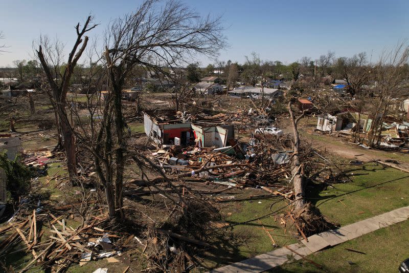 Tornadoes hit communities across central Mississippi