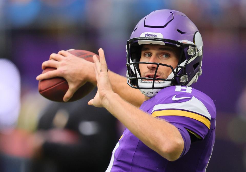 MINNEAPOLIS, MINNESOTA - SEPTEMBER 24: Kirk Cousins #8 of the Minnesota Vikings throws the ball before a game against the Los Angeles Chargers at U.S. Bank Stadium on September 24, 2023 in Minneapolis, Minnesota.The Los Angeles Chargers defeated the Minnesota Vikings 28-24.  (Photo by Adam Bettcher/Getty Images)