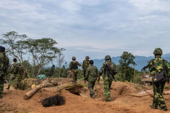 盛傳已有 40 多個緬軍據點營地，被克欽獨立軍帶領的革命聯軍攻占。   圖：翻攝自緬甸中文君