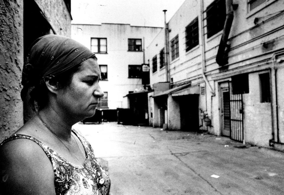 A woman surveys the street scene in Wynwood. Miami Herald File / 1979