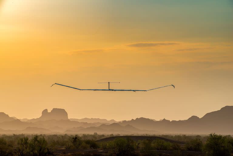 El dron Zephyr S de Airbus llegó el viernes a los 30 días en vuelo sin interrupciones