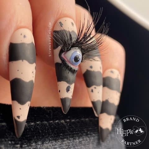 <p>Instagram.com/witchfacenails</p>