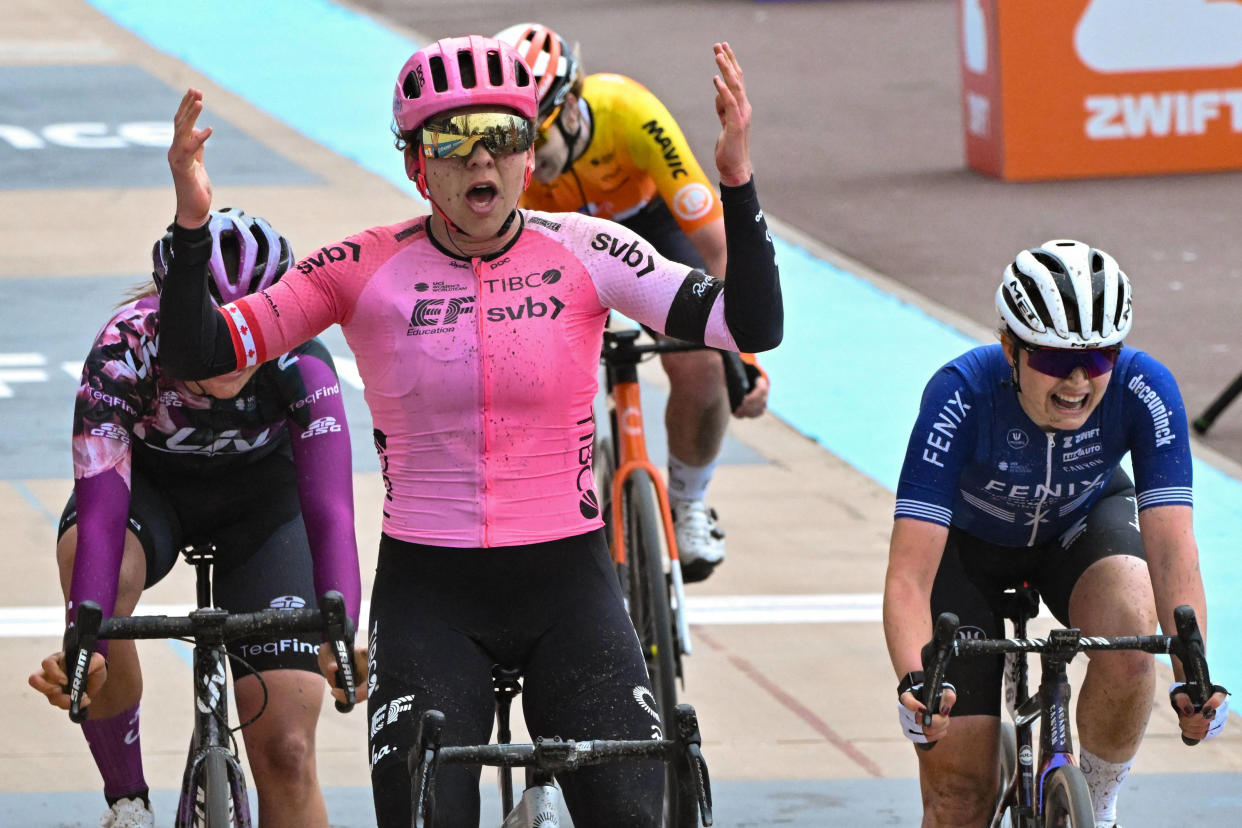 La Canadienne Alison Jackson de l’équipe EF Education remporte ce samedi 8 avril le Paris-Roubaix Femmes. 