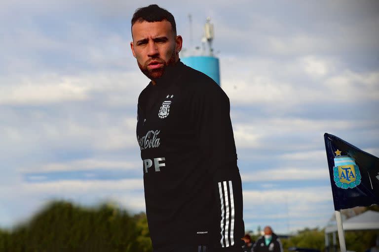 Nicolás Otamendi, en el predio de la AFA, en Ezeiza.