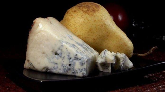 Fungus in 2,700-yr-old poop suggests Iron Age humans ate blue cheese with beer