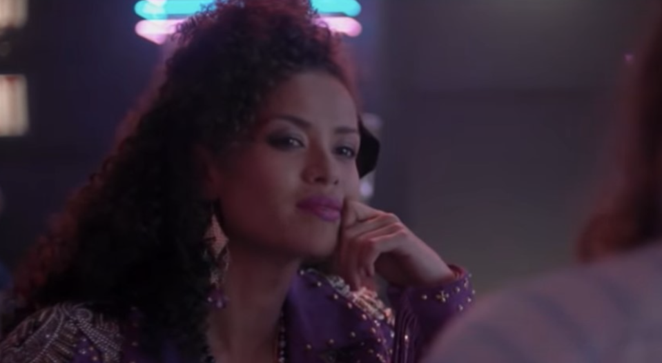 Gugu in her '80s get-up in "Black Mirror"