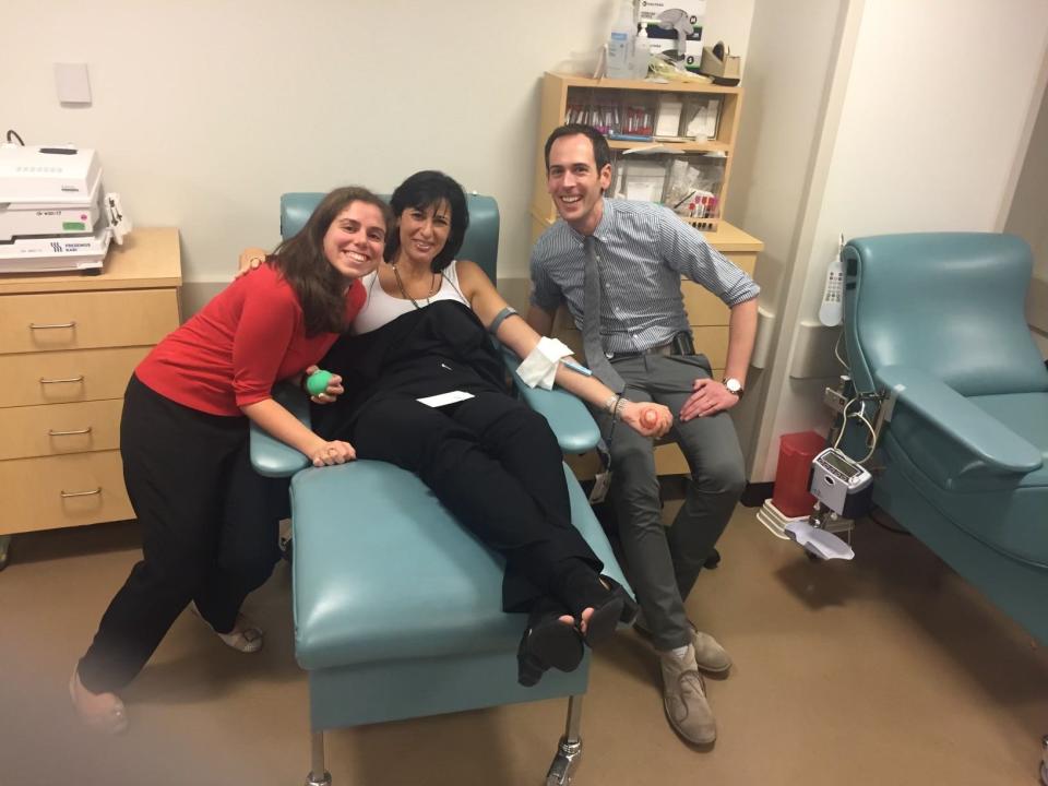 Dr. Rochelle Walensky donated blood in 2015 while Drs. Chana Sacks and Robbie Goldstein watched.