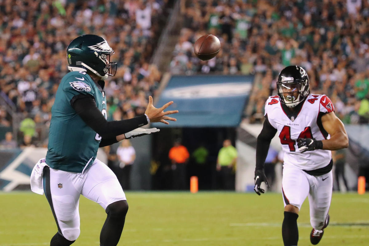 Philadelphia Eagles players celebrate beating Falcons to advance to NFC  Championship Game - Bleeding Green Nation