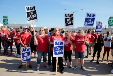 GM assembly workers picket outside shuttered Lordstown Assembly plant during UAW national strike in Lordstown, Ohio