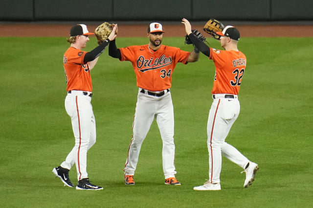 AL East Champs! Baltimore Orioles clinch division for first time since 2014  - CBS Baltimore