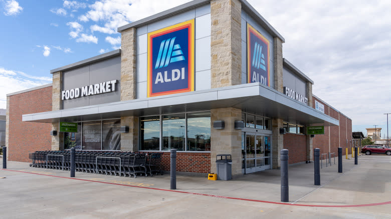 Aldi storefront