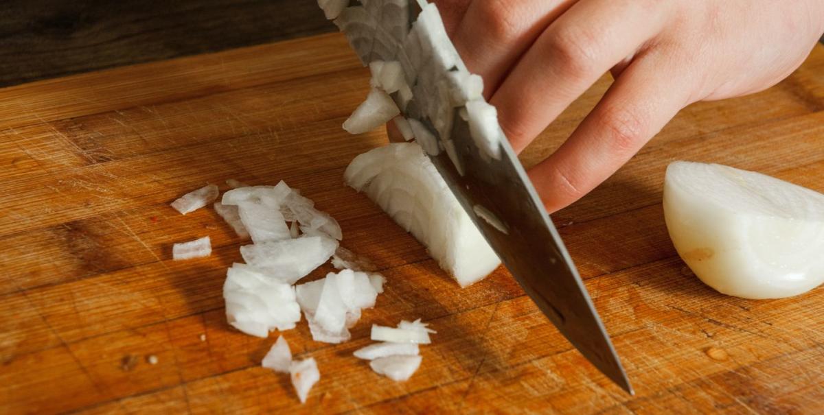 Don't Cry When You Cut an Onion: This Quick Tip Eliminates Tears - CNET