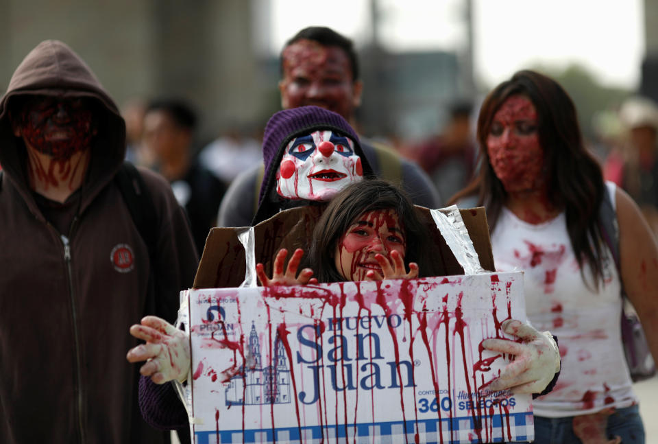 FOTOS | Zombies ‘atacan’ en la Ciudad de México