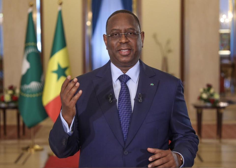 針對塞內加爾總統薩爾(Macky Sall)(圖)決定把2月25日的大選延後舉行，憲法法庭判決違憲。   (圖:@Macky_Sall)