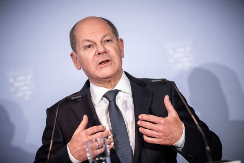 German Chancellor Olaf Scholz speaks during a press conference after the Minister Presidents' Conference (MPK) chaired by Hesse. Michael Kappeler/dpa